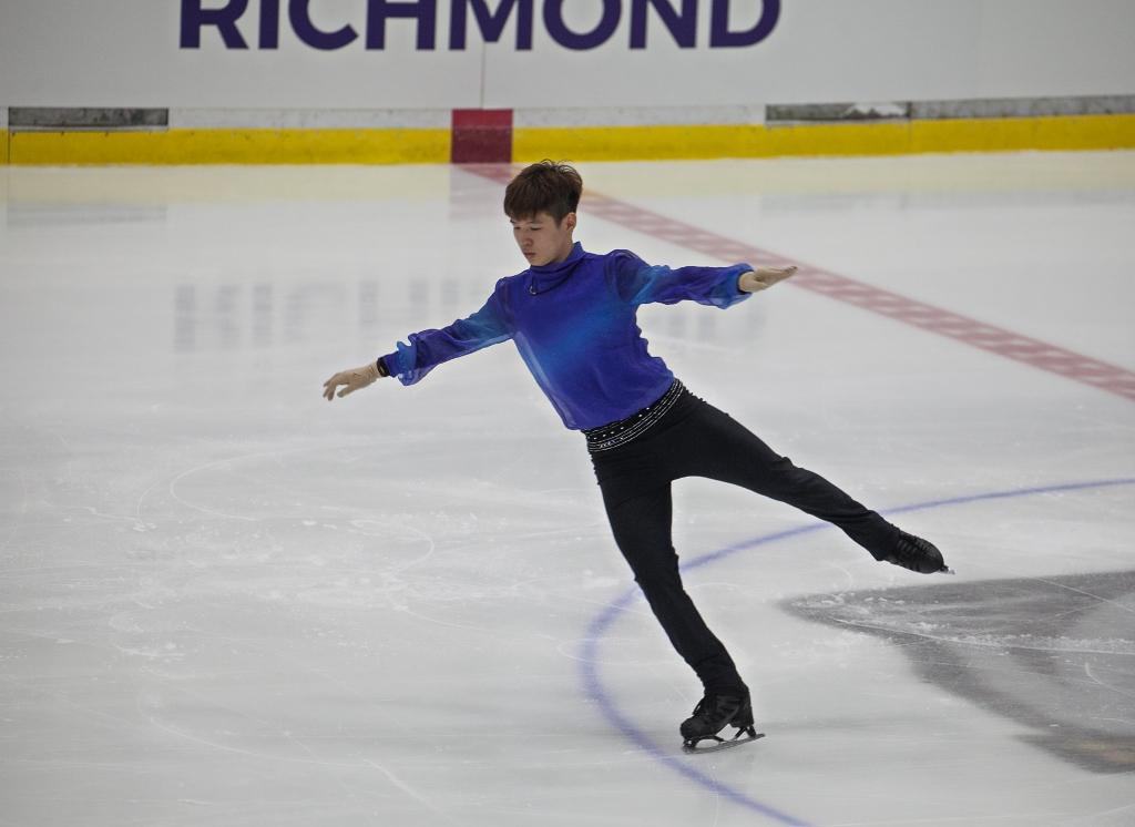 葉哲宇參加男單自選曲項目比賽