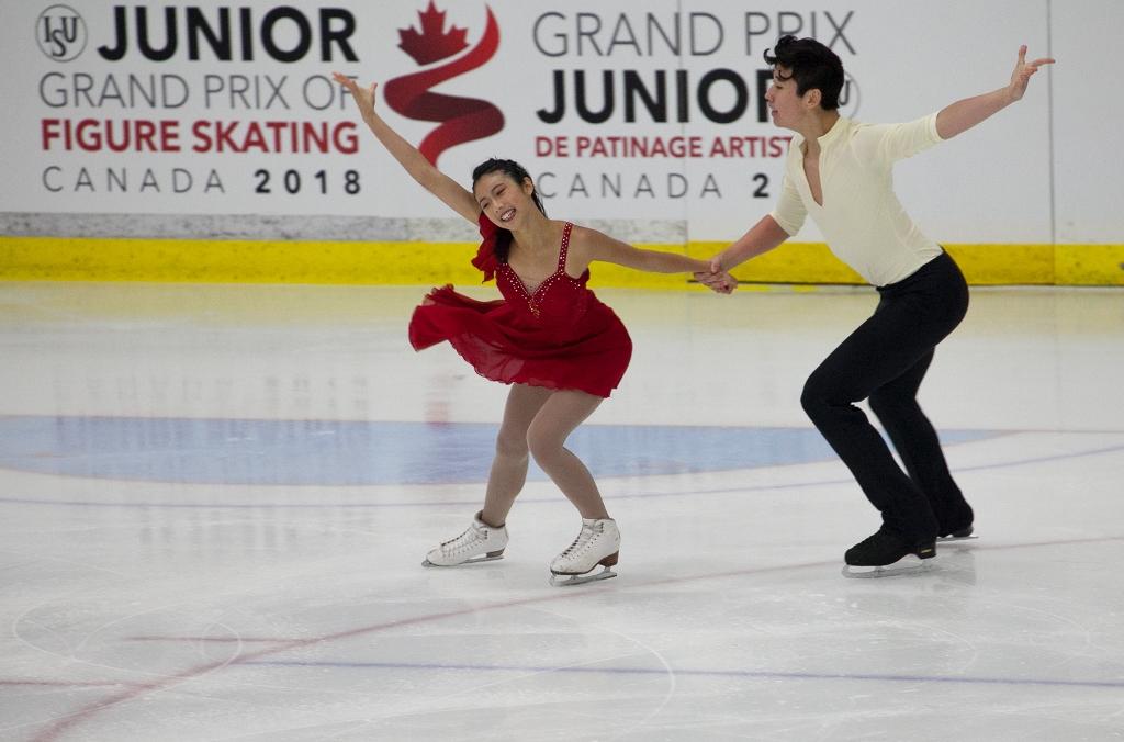 蔡可意、王隆佑參加冰舞自選曲項目比賽