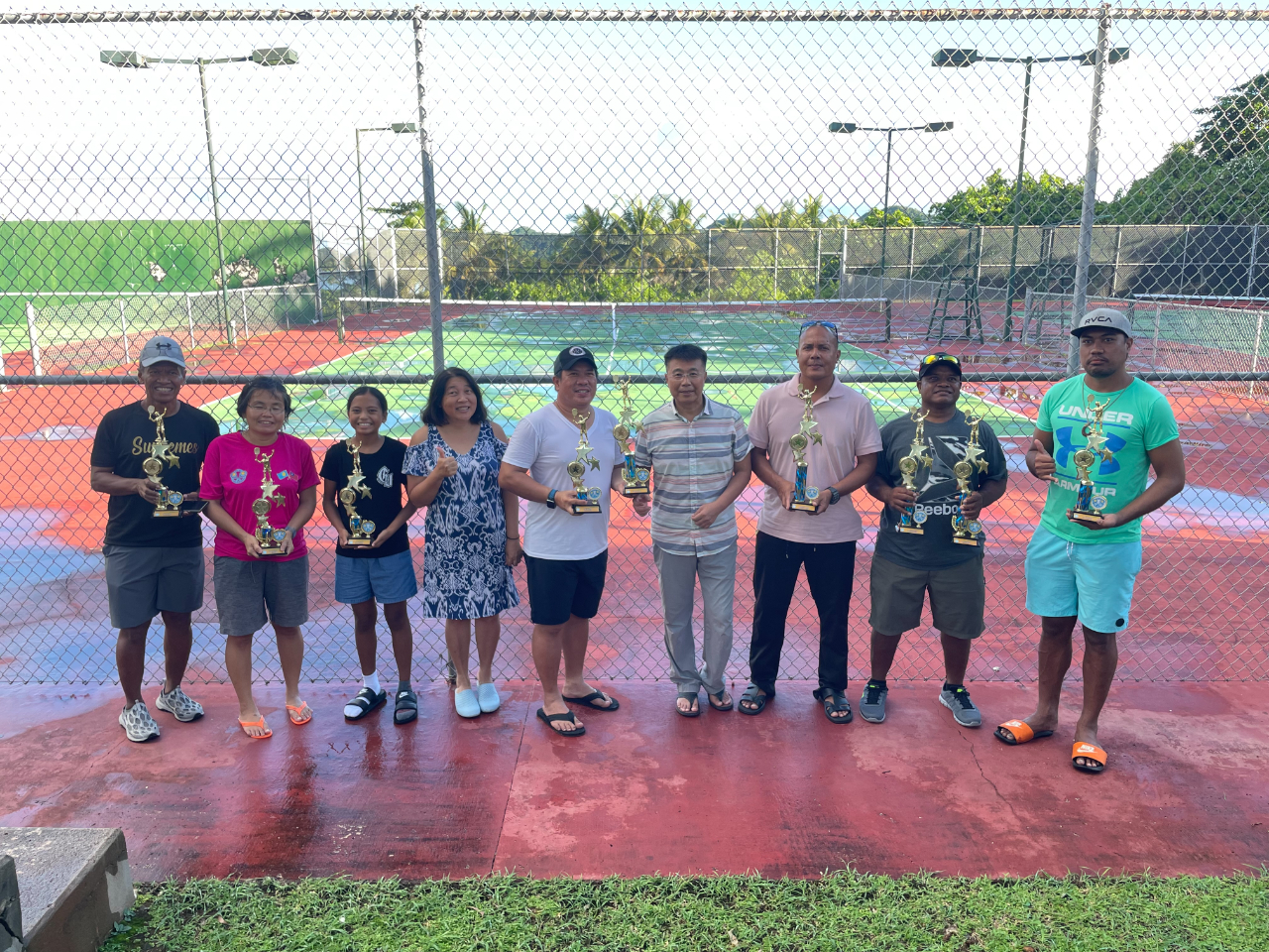 帛琉網球協會（PTF）舉辦台帛網球友誼(Palau and Taiwan Tennis Tournament )頒獎典禮
協會會長Ernestine Rengiil、副會長Peter Polloi、駐帛琉大使館副參事張水庸應邀頒獎