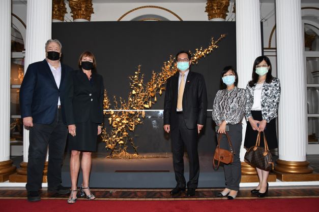 駐休士頓台北經濟文化辦事處「臺灣書院」與休士頓自然科學博物館展出《臺灣雕刻大師吳卿、黃福壽金雕玉琢雙人展》(2021.09.17 -2022.02.06)