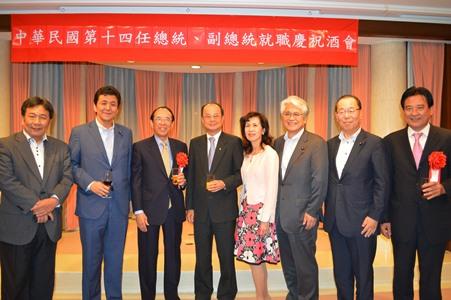 左より、枝野幸男・衆議院議員、岸信夫・衆議院議員、大橋光夫・交流協会会長、沈斯淳・駐日代表、林則媛・駐日代表夫人、富田茂之・衆議院議員、魚住裕一郎・参議院議員、黄宗敏・留日東京華僑総会名誉会長