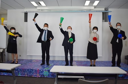 写真左から樋浦郷子・国立歴史民俗博物館准教授、西谷大・国立歴史民俗博物館館長、謝長廷・駐日代表、王淑芳・駐日代表処台湾文化センター長、黄冠超・駐日代表処教育部長
