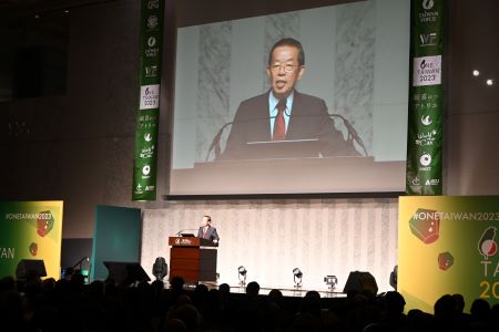 「ONE TAIWANシンポジウム2023 日台連帯で守る自由アジア」で講演する謝長廷・駐日代表