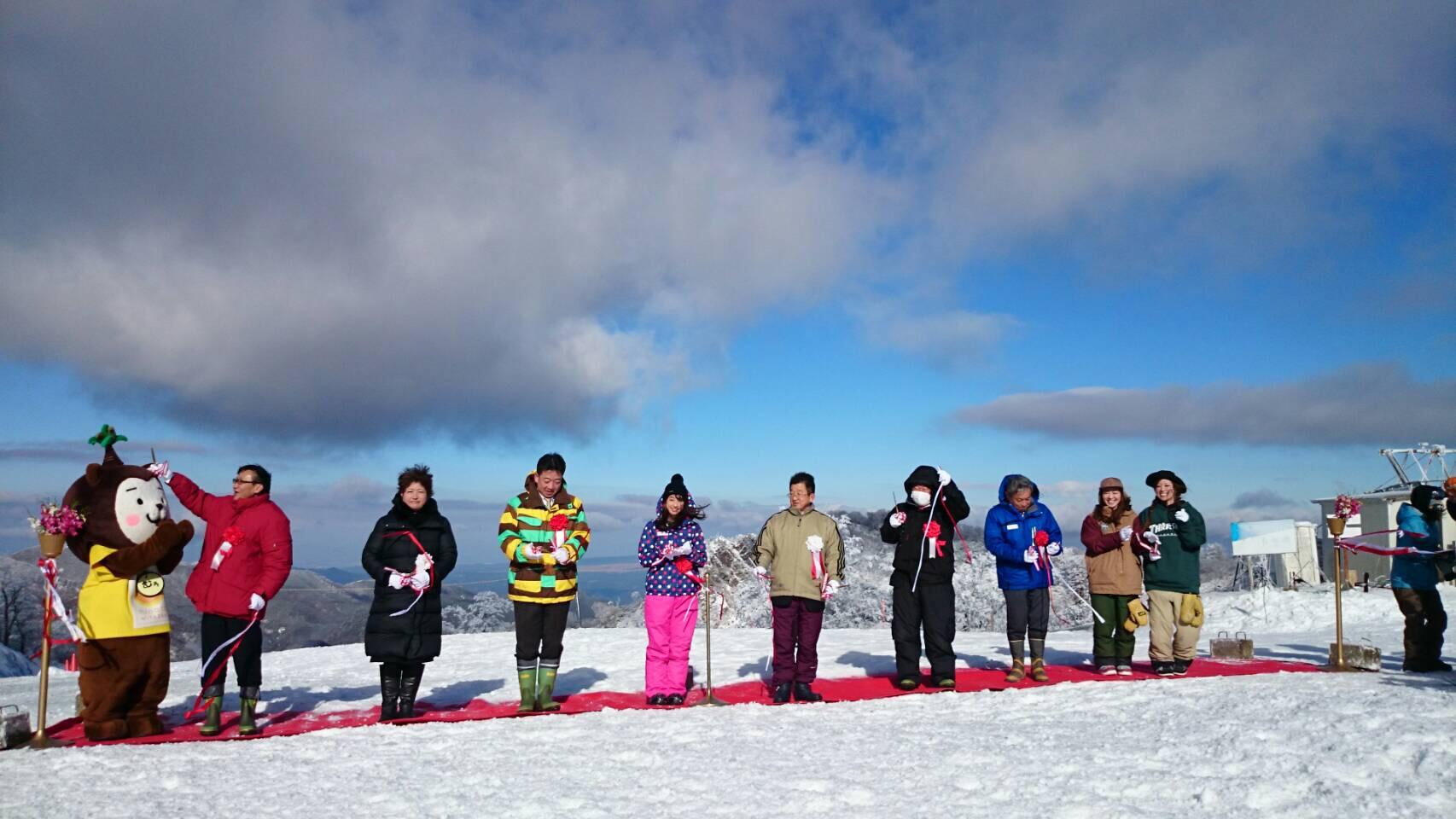 12月16日，戎總領事出席於宮崎縣五瀬町觀光協會所舉辦的「五瀬町highland滑雪場開幕典禮」