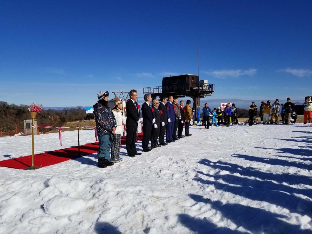 12月13日，陳總領事出席「宮崎縣五瀬町HIGHLAND滑雪場2020開幕典禮」。