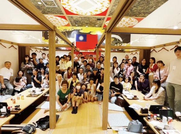 熊本台灣同鄉會在7月1日中午舉辦懇親會。新任會長李素鈴讓現場熱鬧滾滾。
