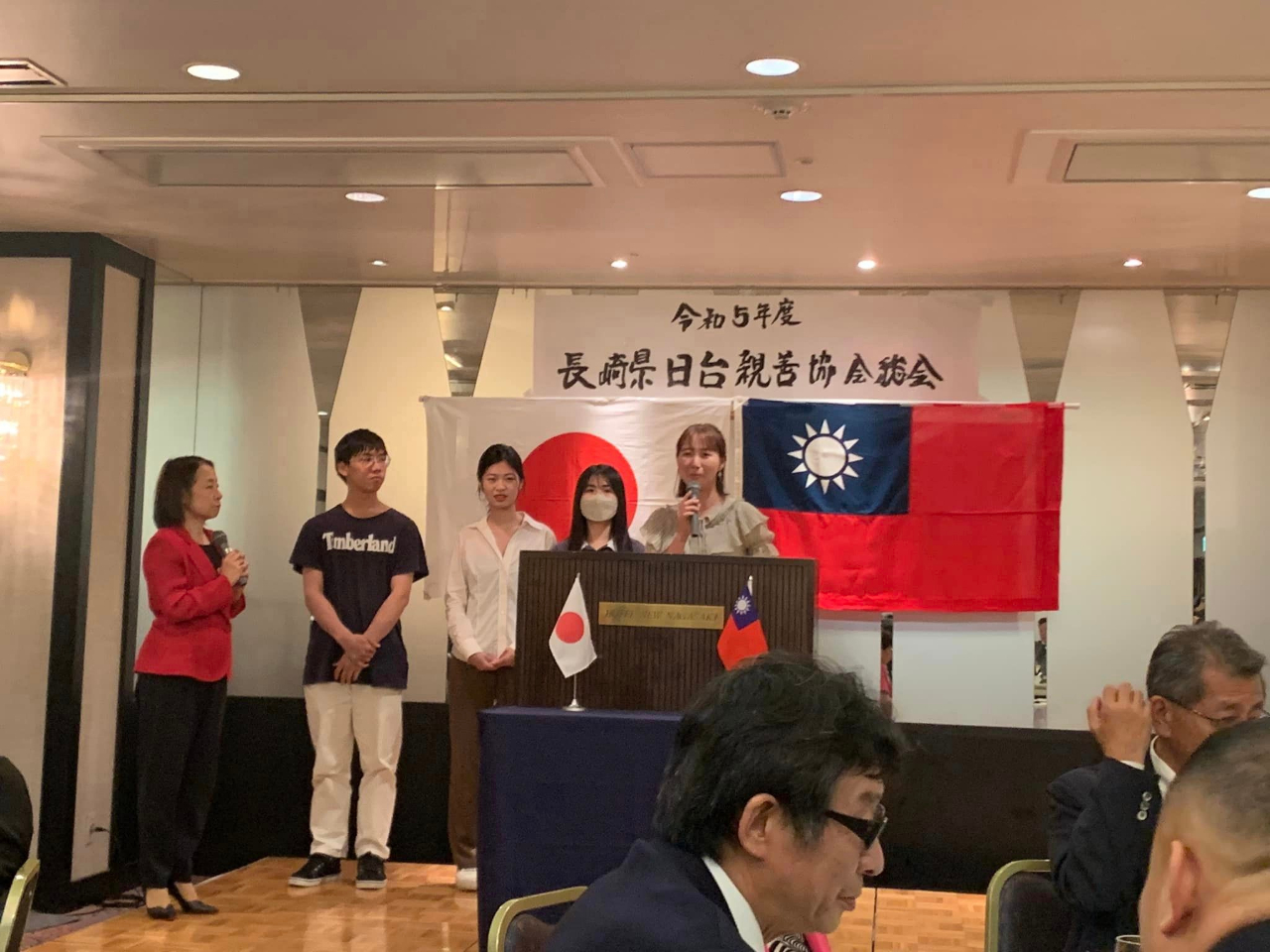陳銘俊處長受邀7月14日出席「長崎縣日台親善協會總會」，台灣學生們也共襄盛舉。