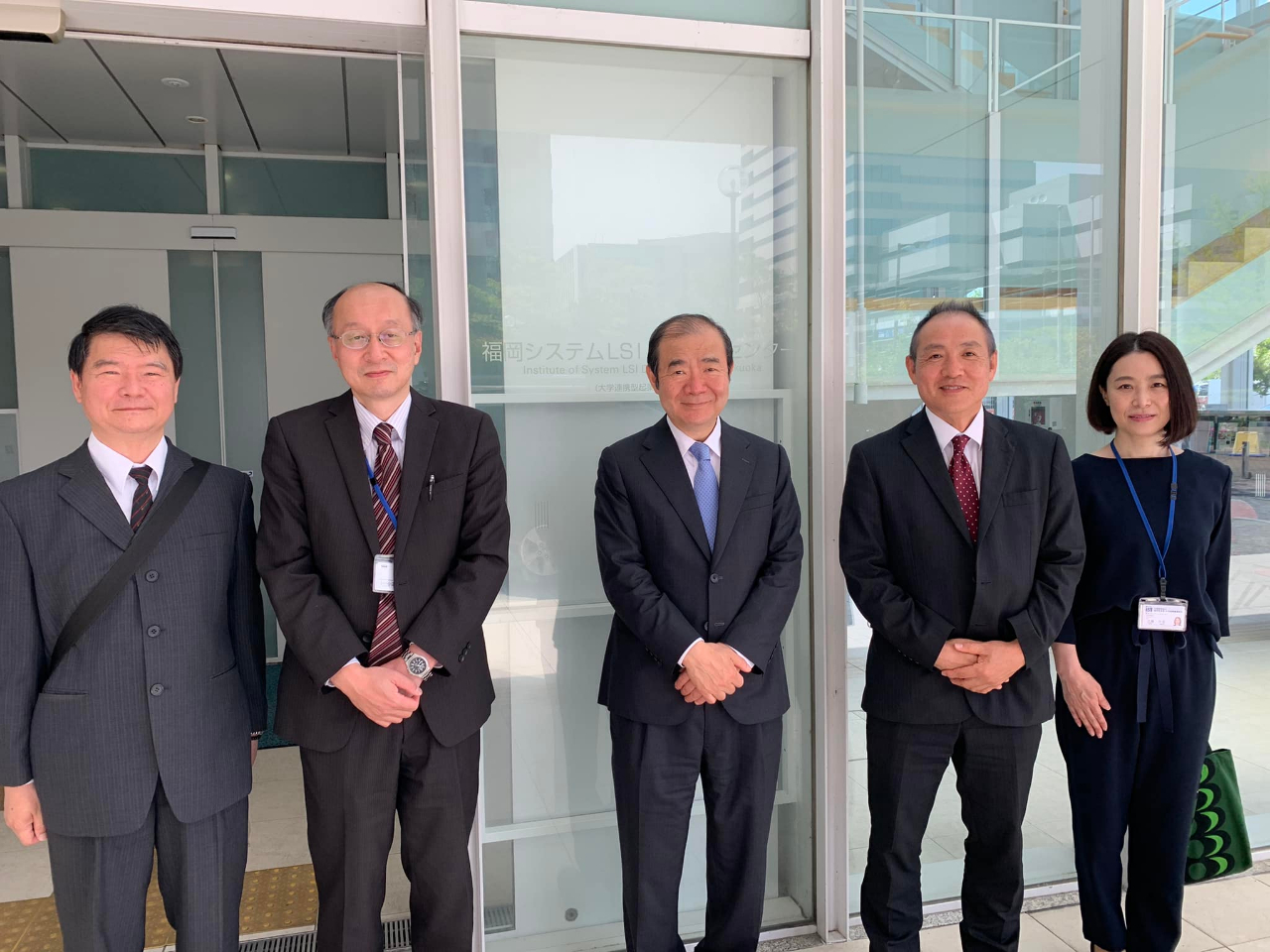 処長陳銘俊は4月18日福岡県産業・科学技術振興財団（ふくおかIST）の古川弘信専務理事と末廣利範産業技術イノベーションセンター長を表敬訪問。