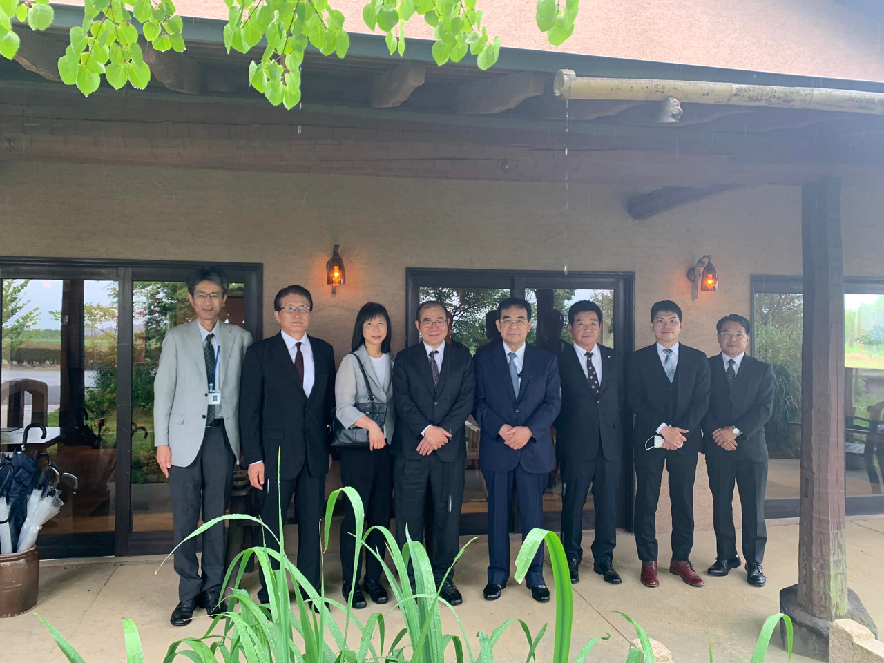 陳銘俊処長は6月26日阿蘇市佐藤義興市長と菅敏徳議長と面会し、都市連携について意見交換。