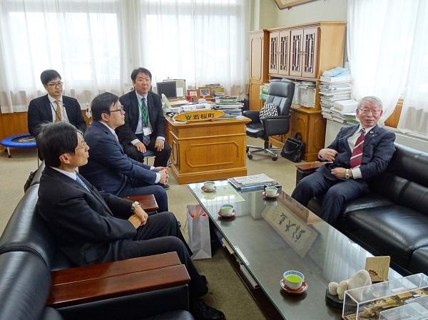 6.陳處長拜會若櫻町長小林昌司