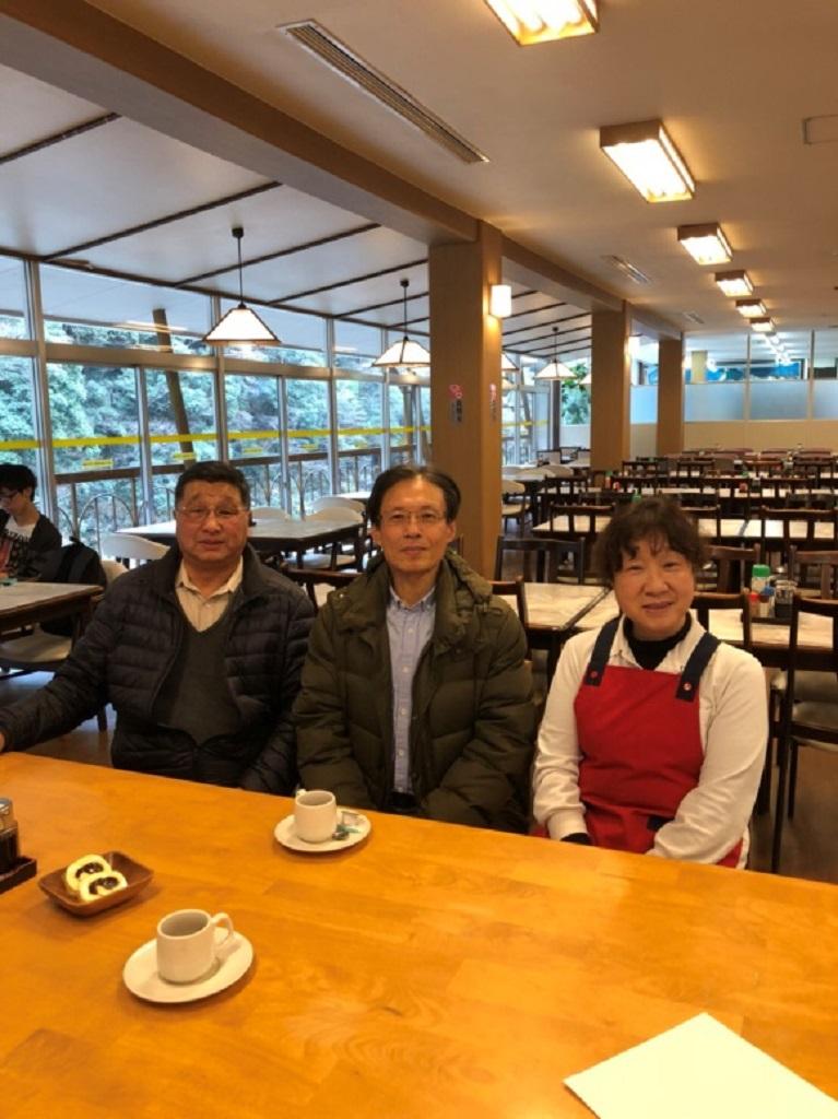 陳處長與大平社長合影