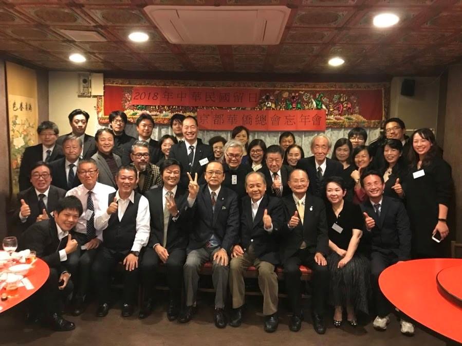 李世丙處長(左四)及與會貴賓合照乙景