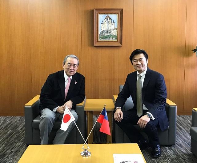 李處長與松本會長合影