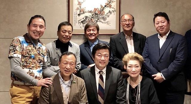 本處李處長（前排中）與大江康弘前參議員（前排左一）等人合影