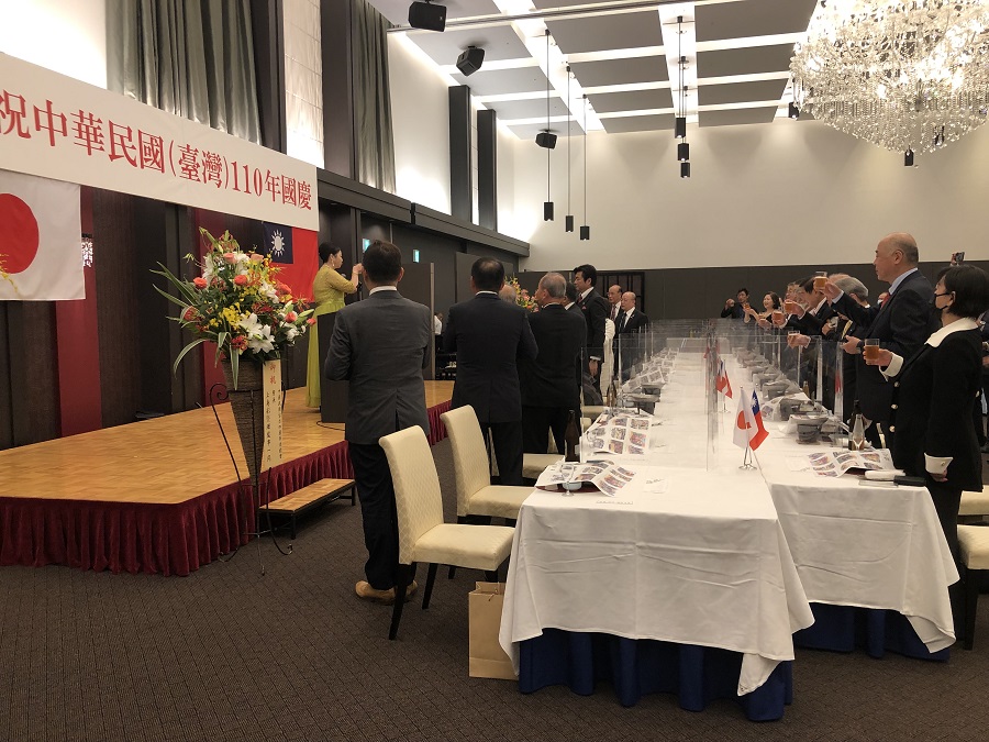 上島彩會長引領乾杯