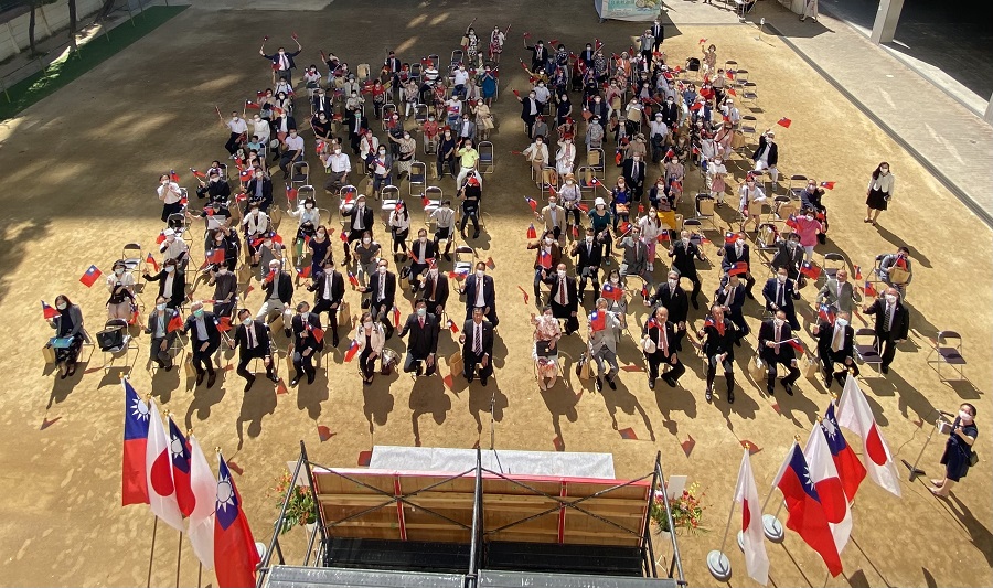 升旗典禮簡單隆重