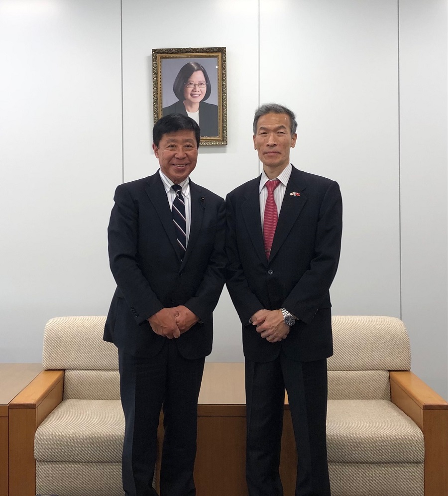 向處長（右）、森田議長（左）