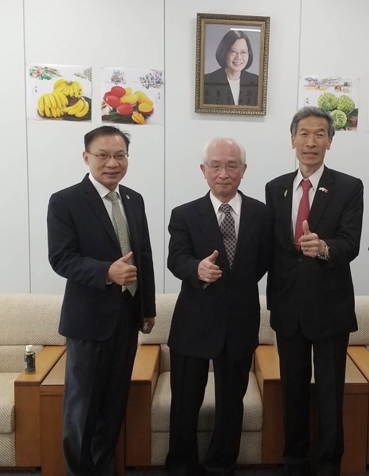 向處長、前川師範、張副處長