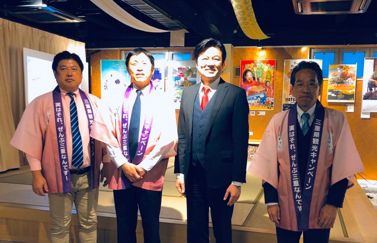 李処長（右2）と出席したメンバーの集合写真