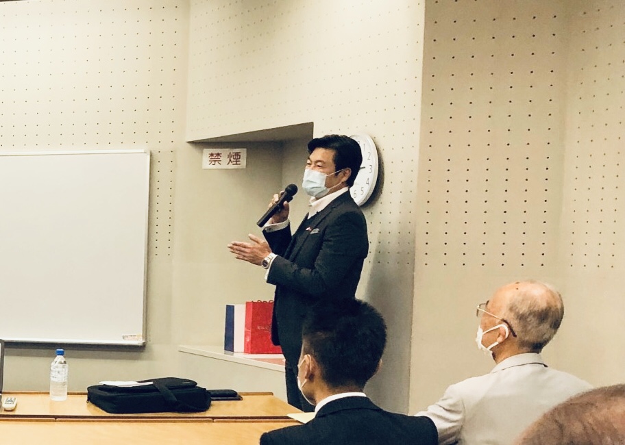 李処長　基調講演の様子