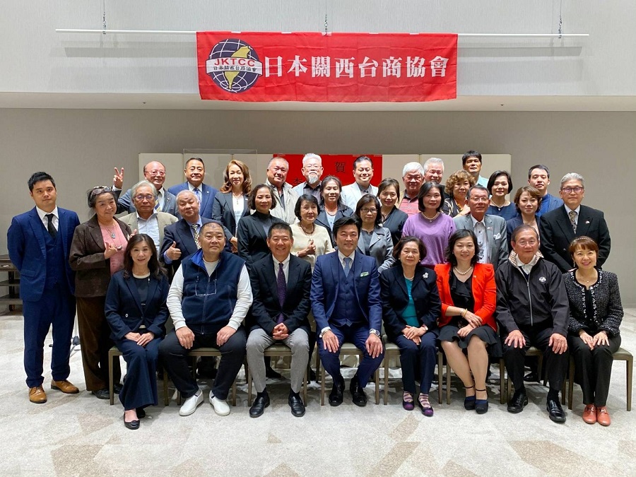 李処長(左4)、楊立寧会長(左3)、来賓の皆様 