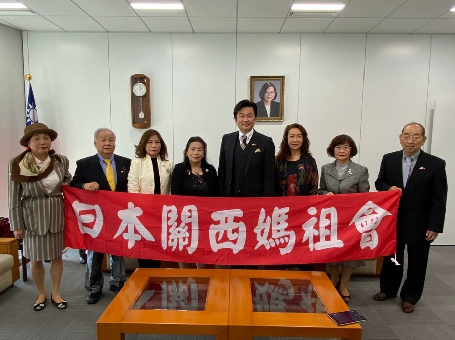 李処長(左5)、川野会長(左4)　ご一行様