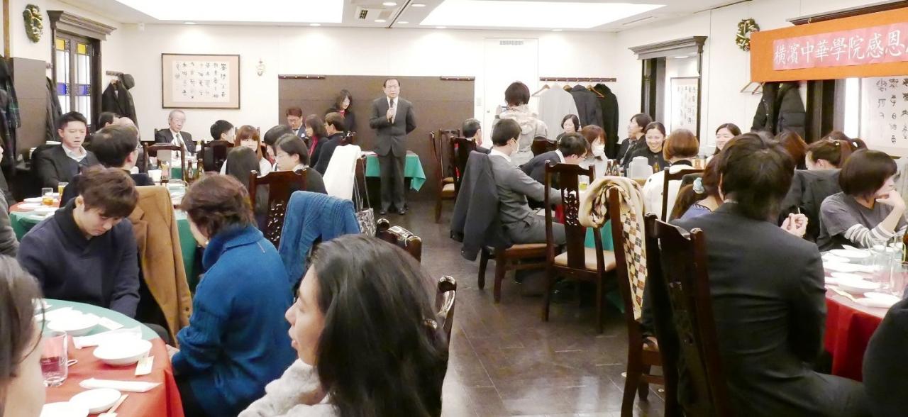 馮校長の挨拶（中央）