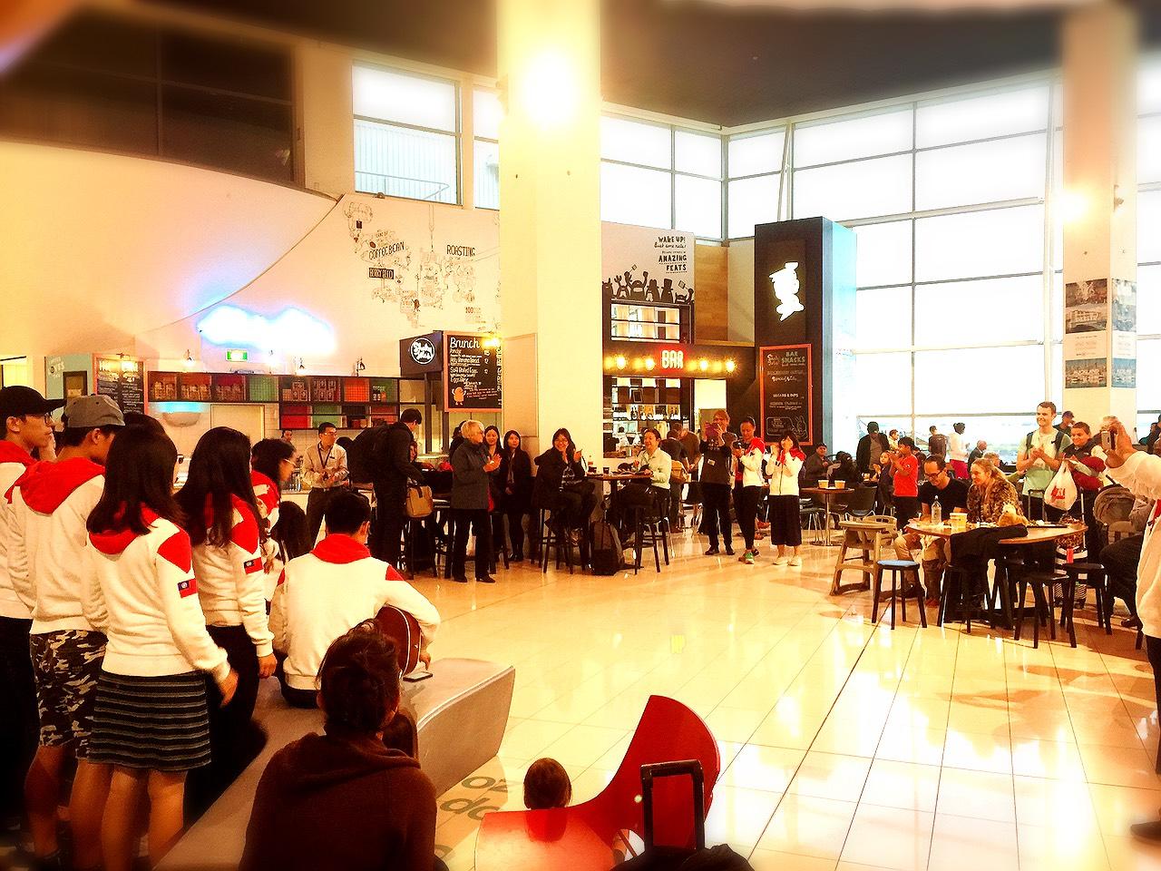 外交部青年大使亞太團奧克蘭國際機場快閃表演