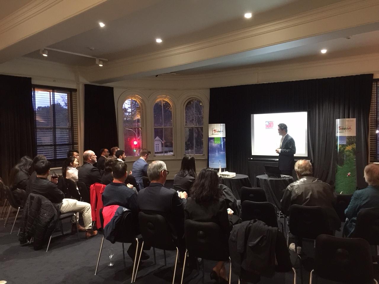 Director General of TECO, Dr.CHOU,Chung-Hsing, briefed the trade relations between Taiwan and New Zealand, highlighting the importance of supporting Taiwan to enter TPCPP.