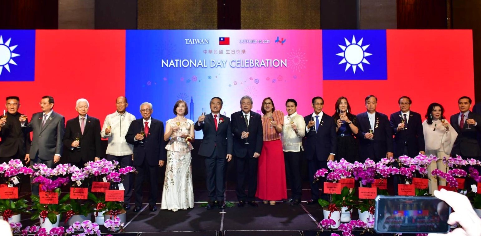 Ambassador Chow celebrated Taiwan National Day with Philippine Dignitaries (2025.10.09)