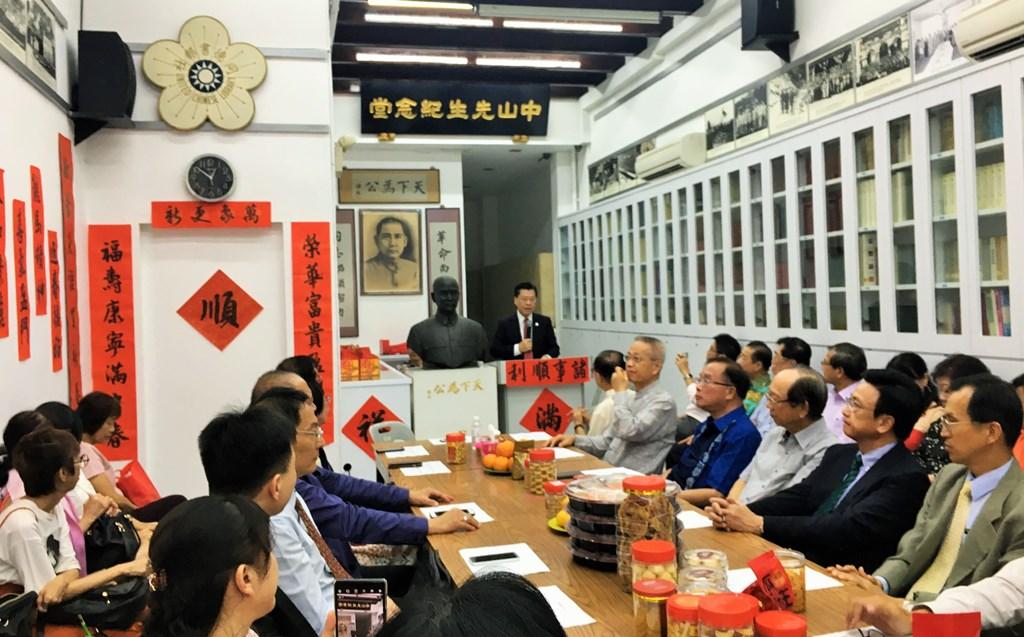 Representative Liang giving his address at the United Chinese Library’s 2019 Lunar New Year celebration. (2019/02/16)