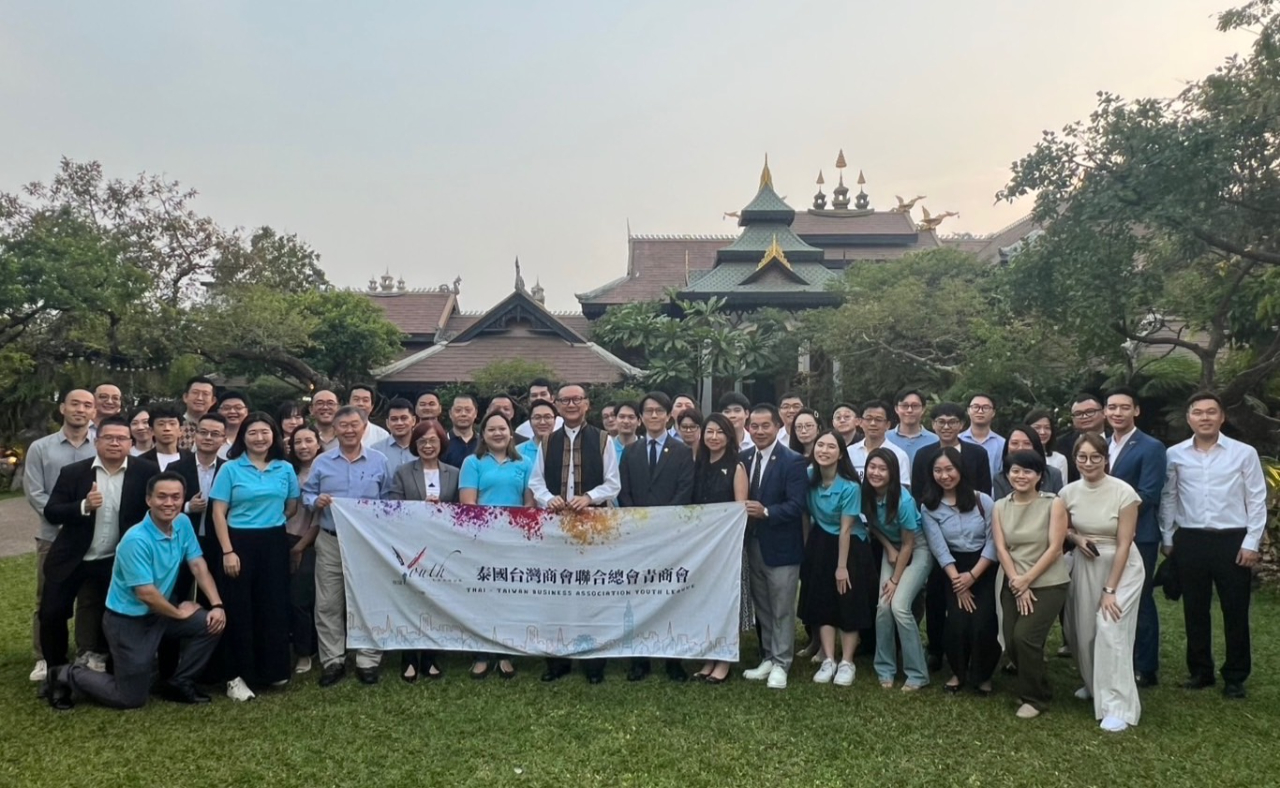 20250217_董思齊公使出席AMATA邱威功總裁與在泰國青年會面分享會